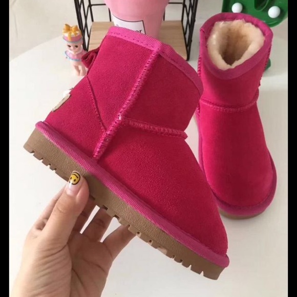 Pink Ugg’s - Picture 5 of 6